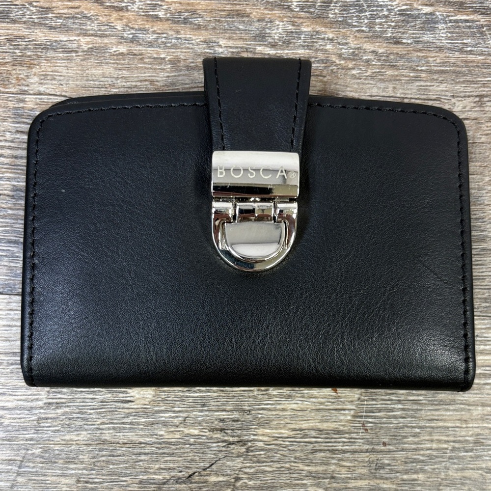 🖤 Bosca Black Leather Wallet with Silver Tab Closure 🖤
